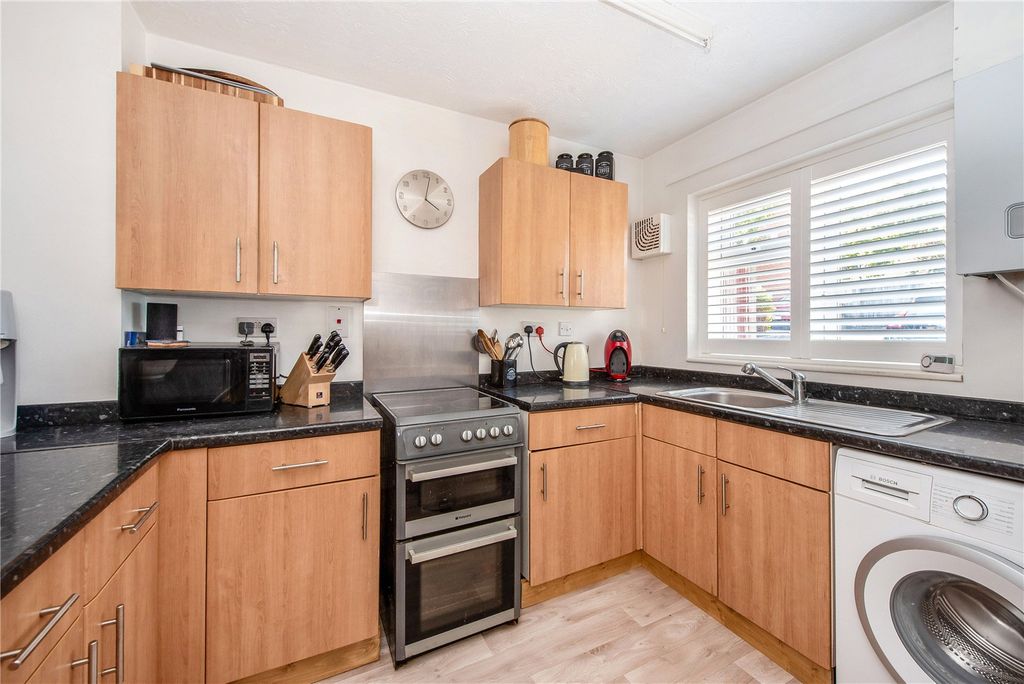 Property photo 3 of 12 Picture No. 25