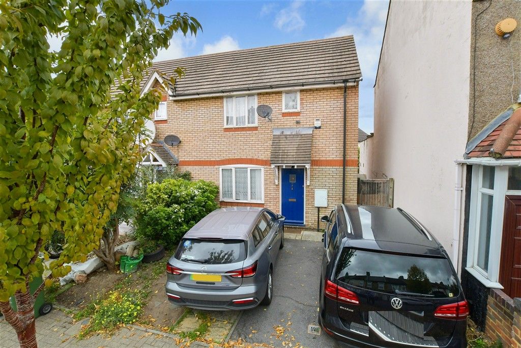 Property photo 1 of 9 External (Web) A