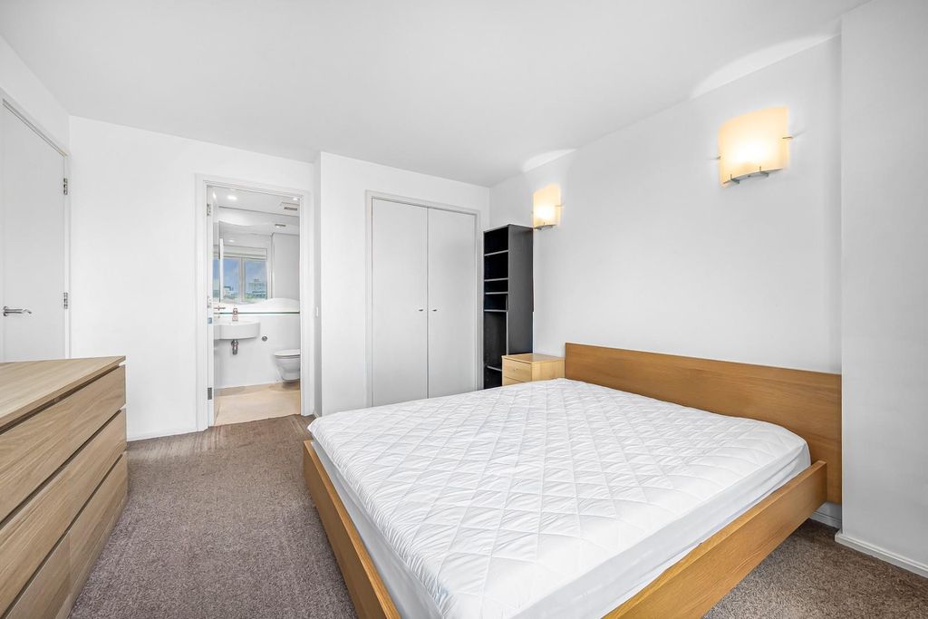 Property photo 3 of 13 Bedroom1B.Jpg