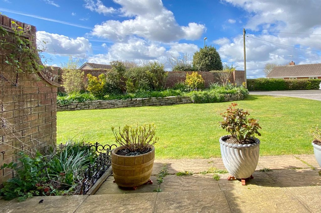 Property photo 2 of 20 Gallery