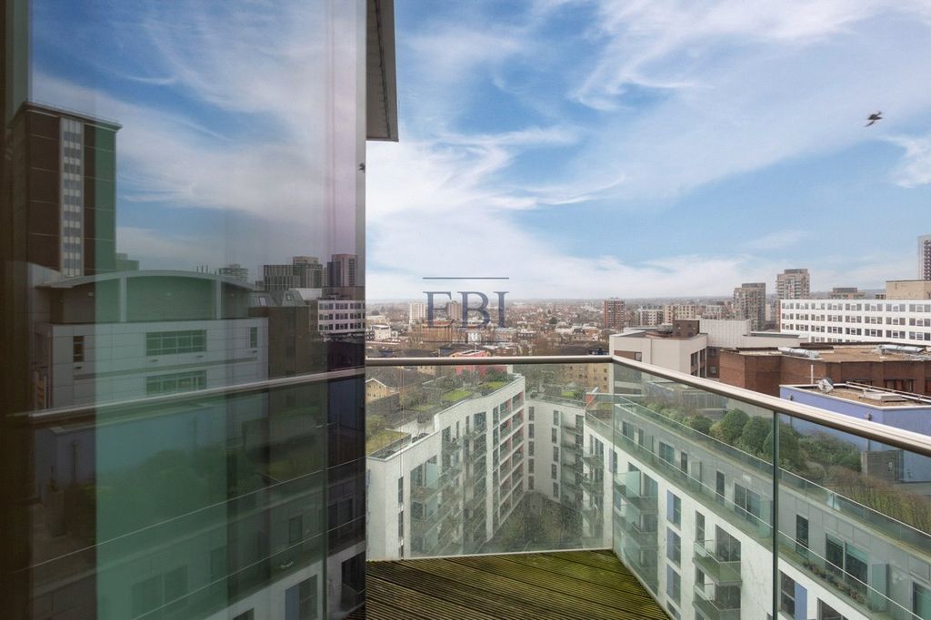 Property photo 2 of 11 Picture No. 20