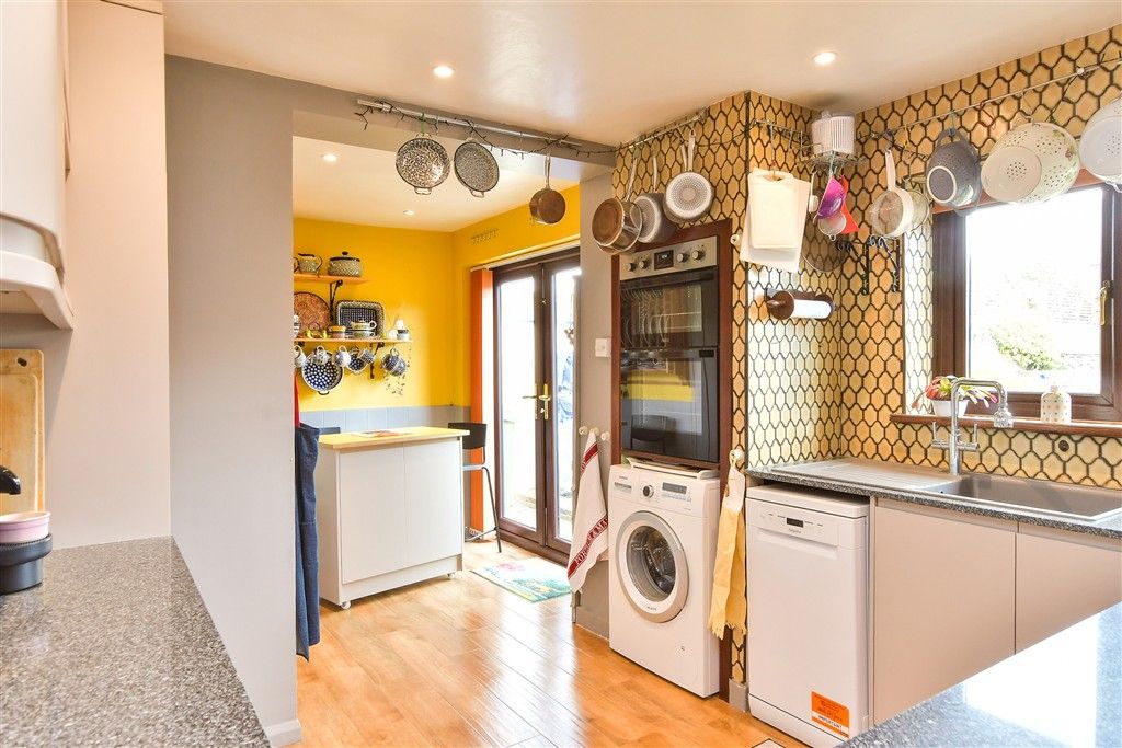 Property photo 2 of 12 Kitchen