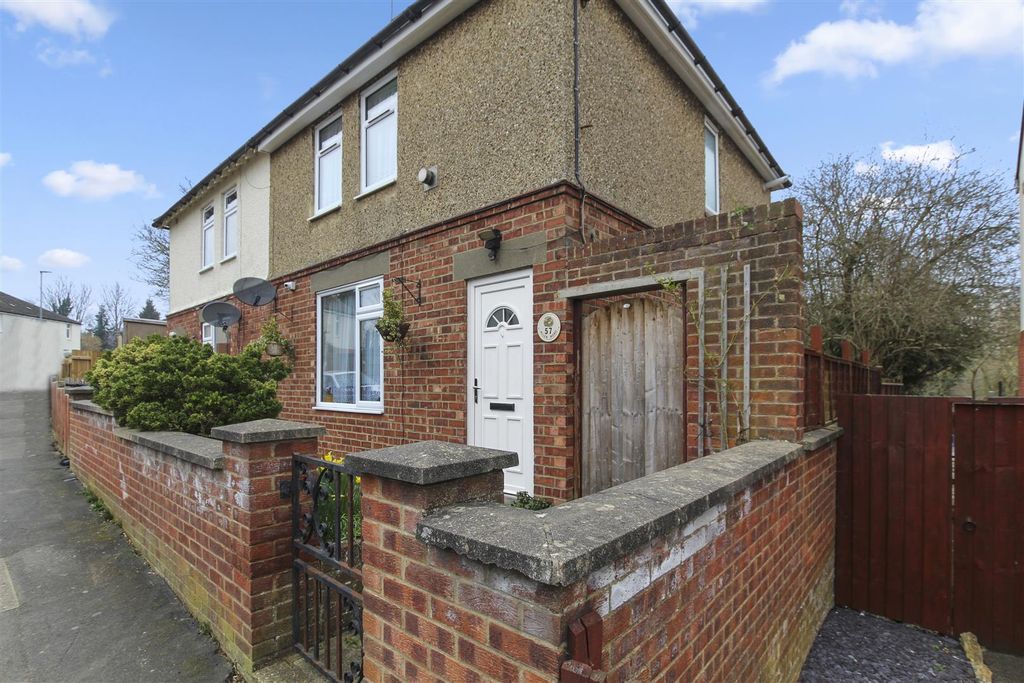 Property photo 1 of 20 Allen Road (19).Jpg