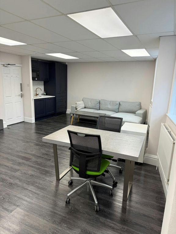 Property photo 3 of 9 Suite 2 1 Thorp House 2.Jpg