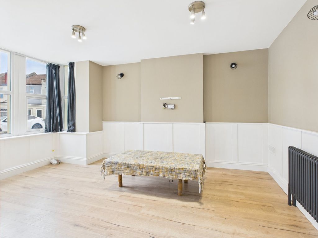 Property photo 3 of 24