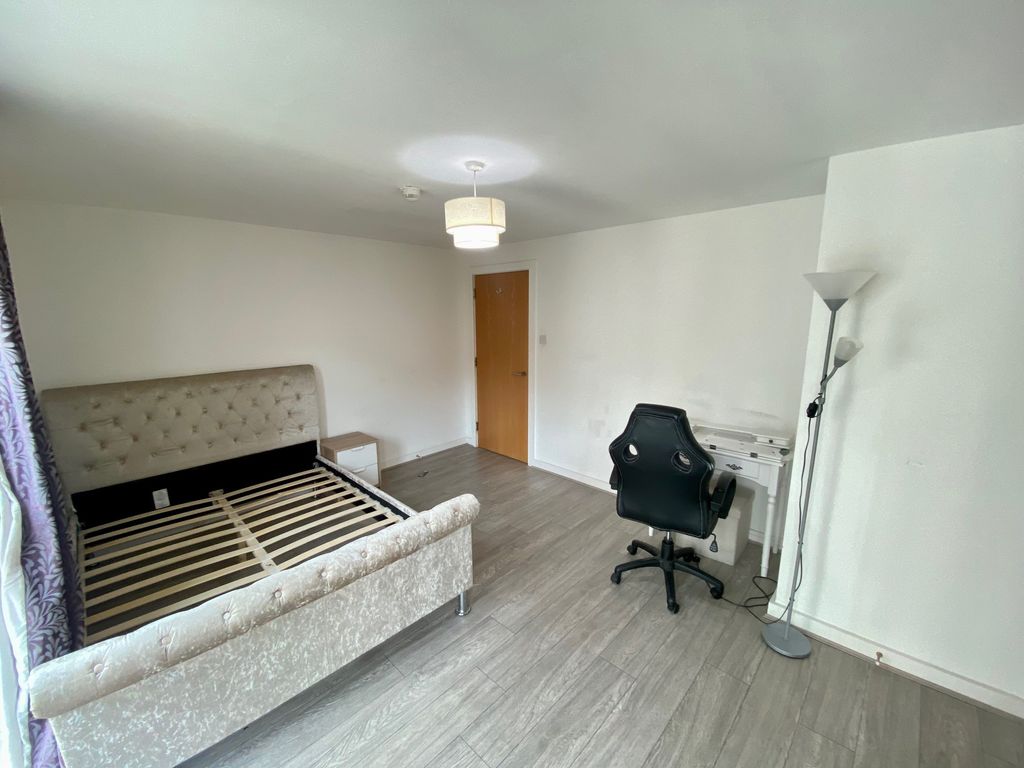 Property photo 3 of 8