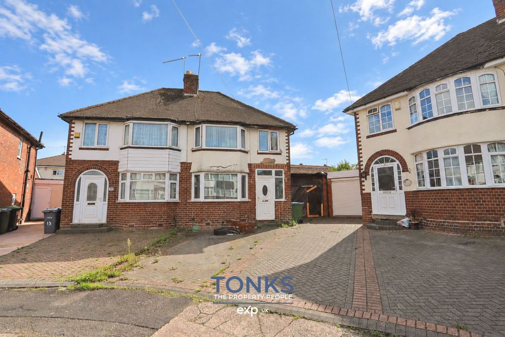Property photo 1 of 12