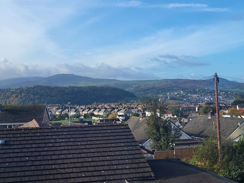 Property photo 2 of 26 Photo 30