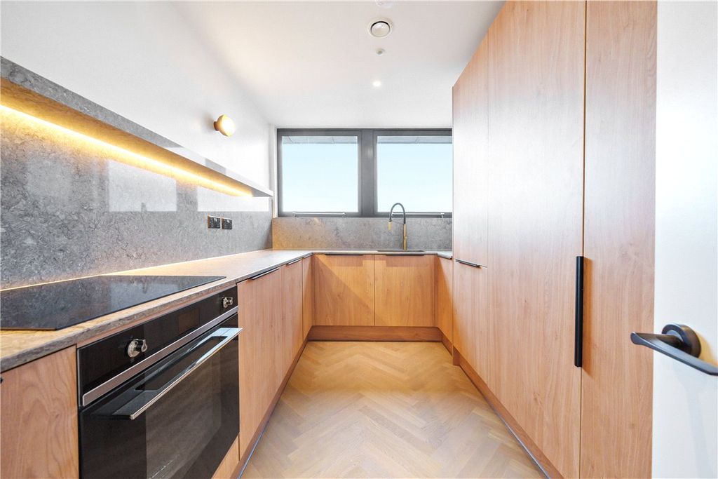 Property photo 3 of 6 Picture No. 04