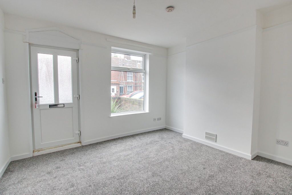 Property photo 2 of 12 Img_7858-Img_7860-2-2