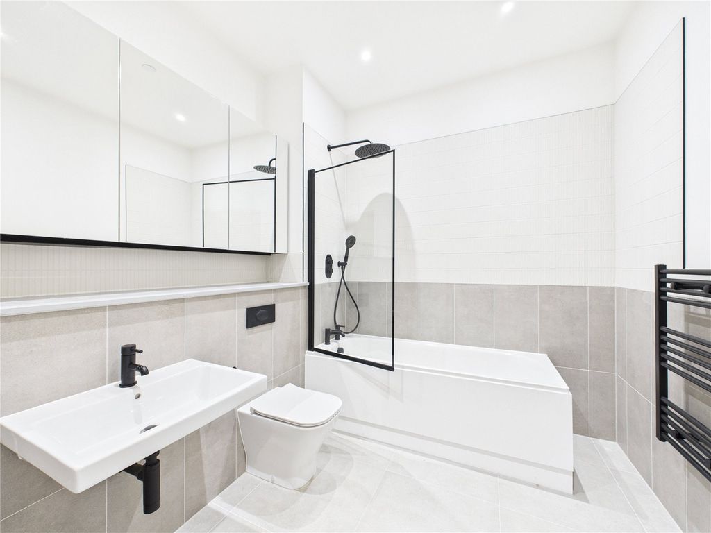 Property photo 1 of 9 Picture No. 20