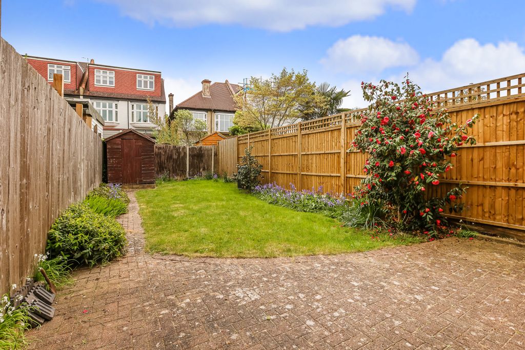 Property photo 3 of 17 Garden