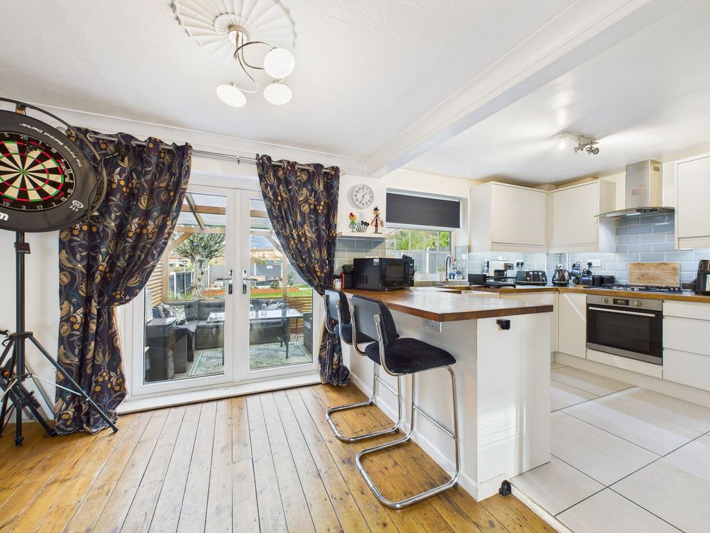 Property photo 3 of 21 Dining Area Through To Breakfast Kitchen