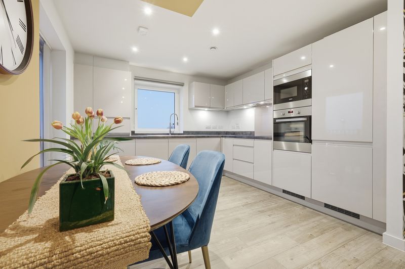 Property photo 2 of 11 Photo 8