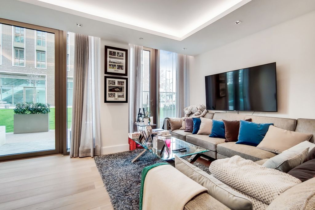 Property photo 2 of 9 2_Kitchen-Recepti...