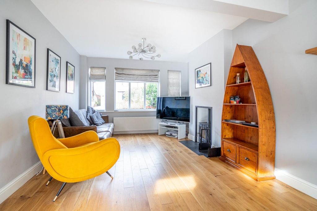 Property photo 3 of 17 Slg-2.Jpg