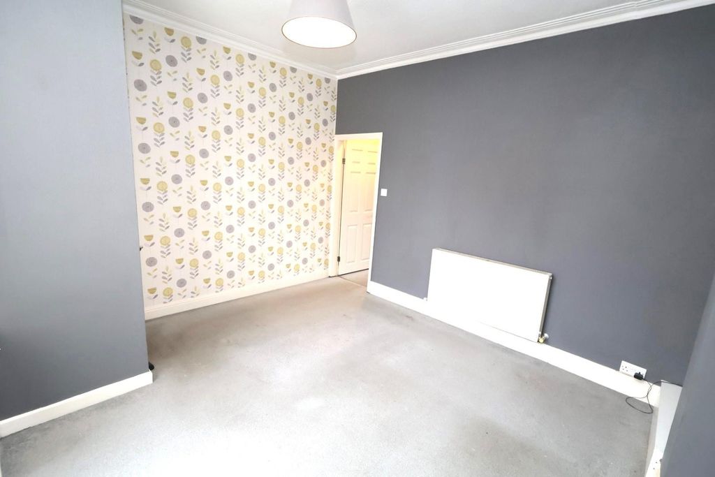 Property photo 3 of 12 3.Jpg