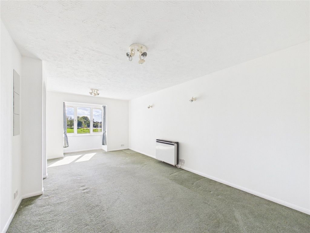 Property photo 2 of 26 Picture No. 03