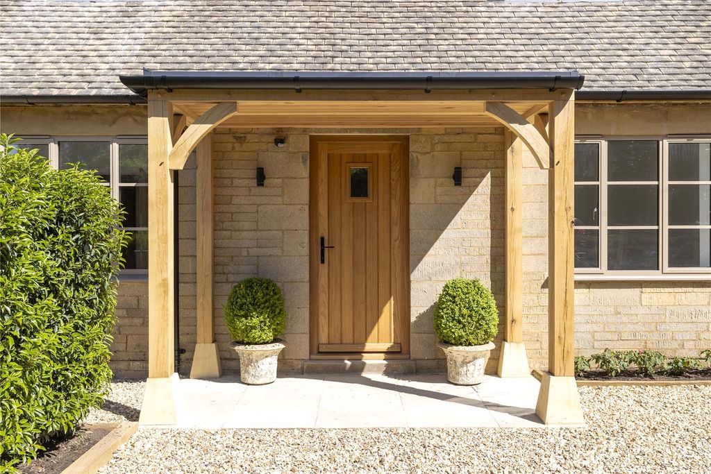 Property photo 3 of 15 Porch