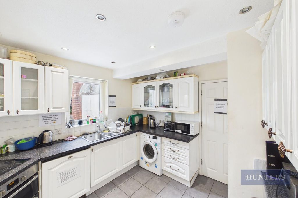 Property photo 2 of 9 Cam05152G0-Pr0433-Still010.Jpg