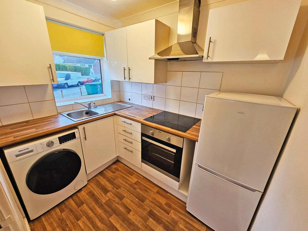 Property photo 1 of 8 Image