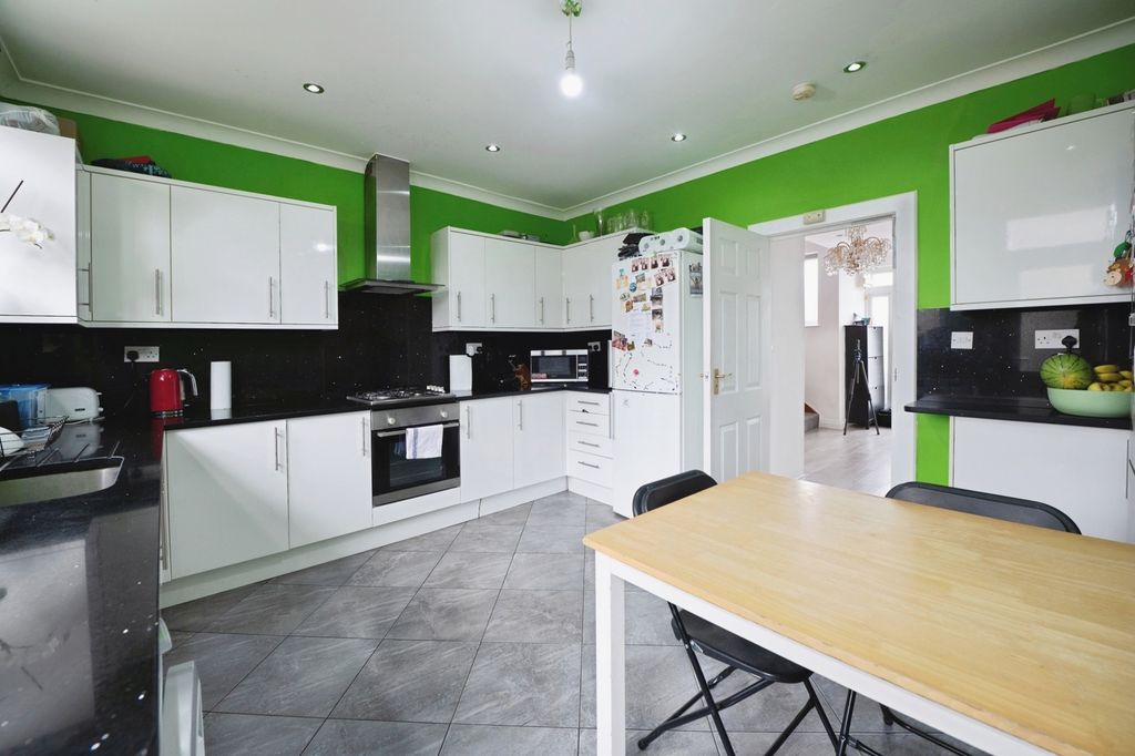 Property photo 2 of 15 Pbox-Img.Jpg