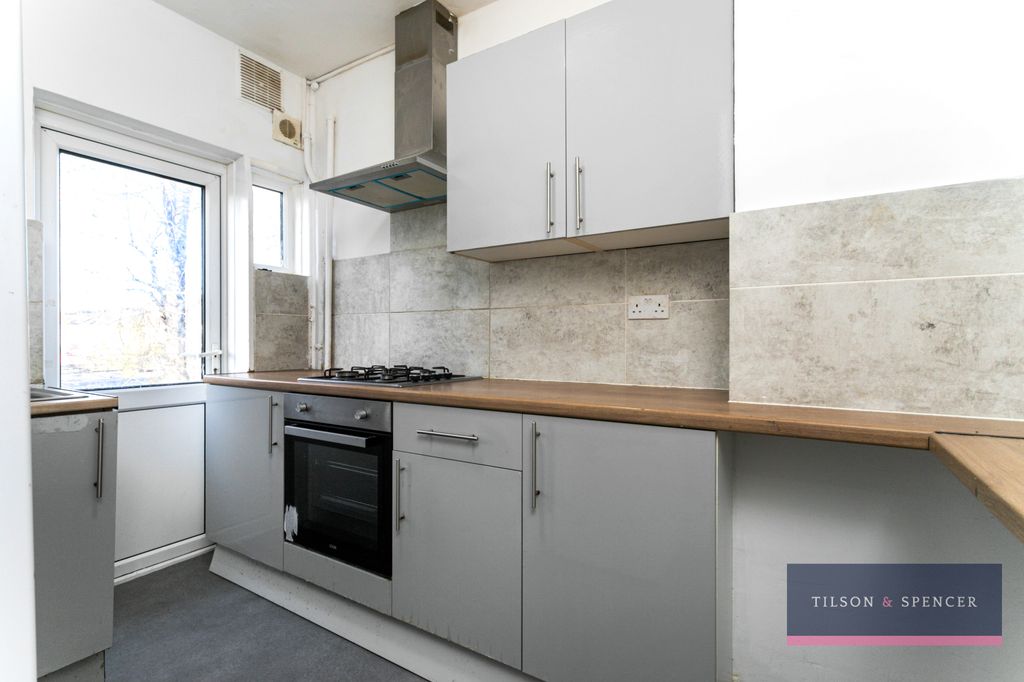 Property photo 2 of 15 Kitchen
