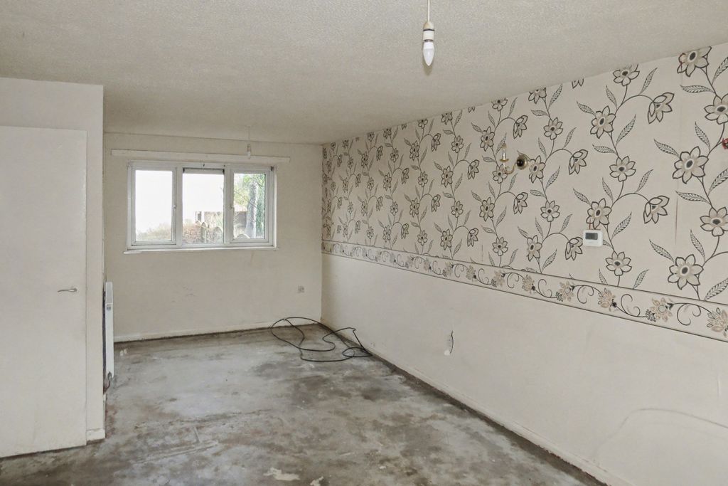 Property photo 3 of 16 150 New Rough Hey, Ingol, Preston, Lancashire, Pr2 7Bd