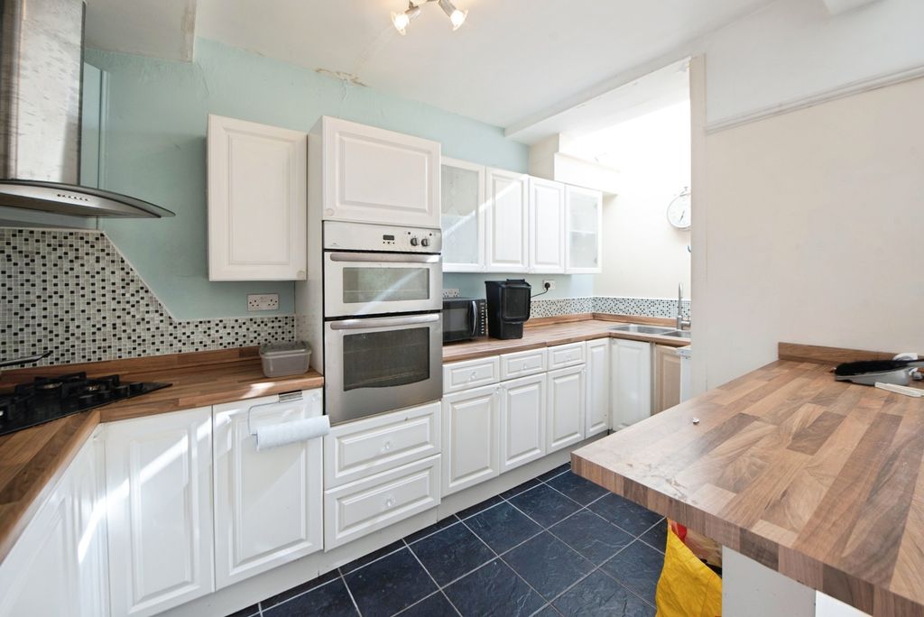 Property photo 2 of 13 Pbox-Img.Jpg