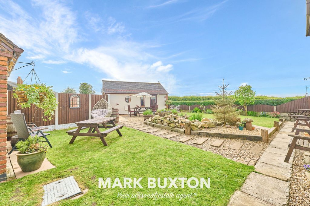 Property photo 1 of 44
