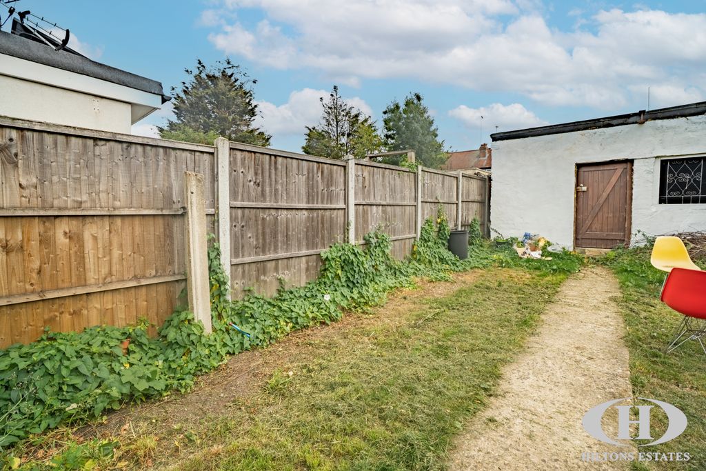 Property photo 2 of 3