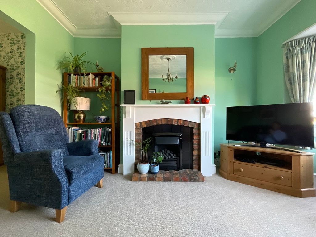 Property photo 3 of 20