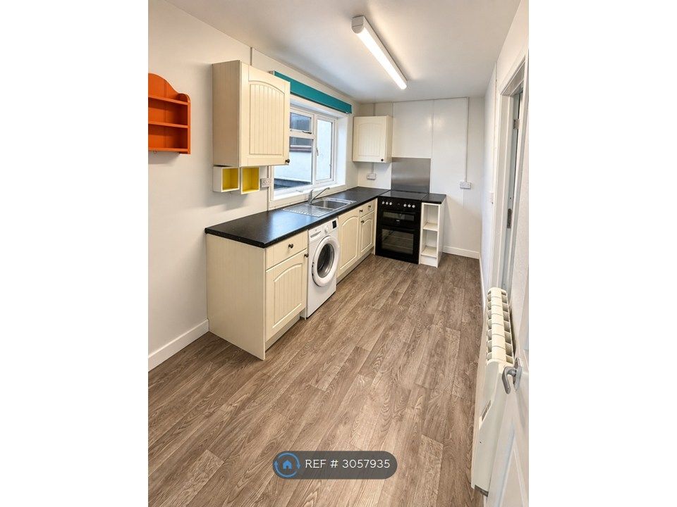 Property photo 1 of 3