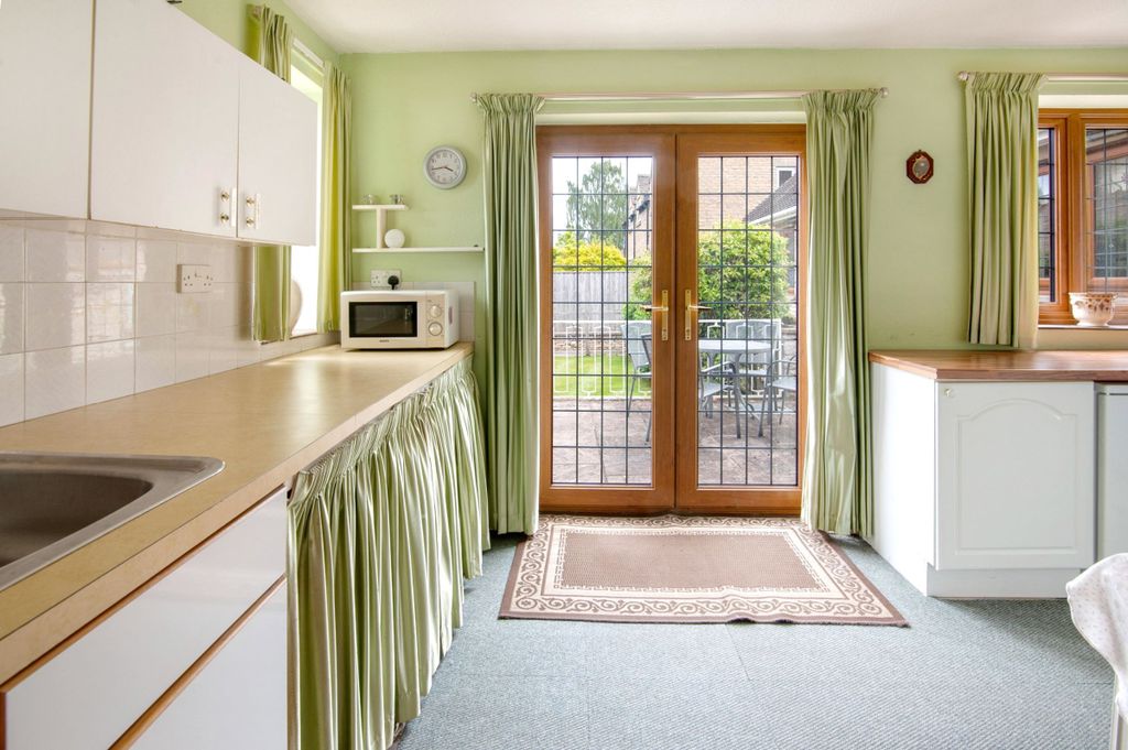 Additional image 5 of 4 bed detached house for saleShipton Road, Ascott-Under-Wychwood, Chipping Norton OX7