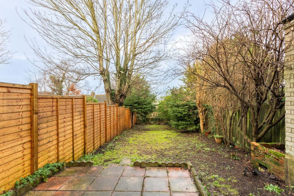 Property photo 3 of 12