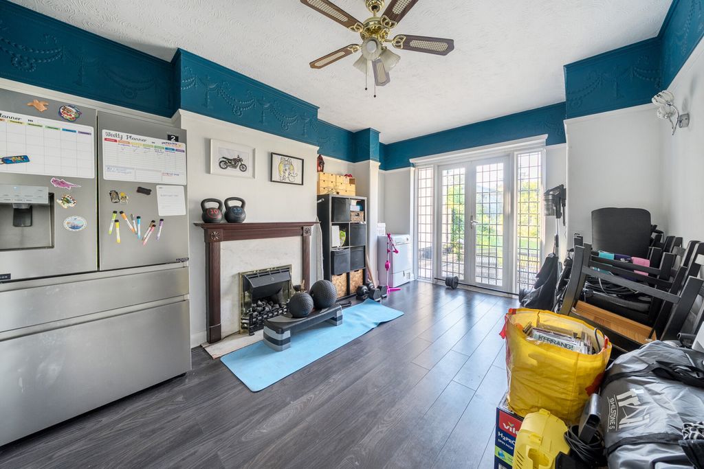Property photo 3 of 13 1492306-5-6A4F689...