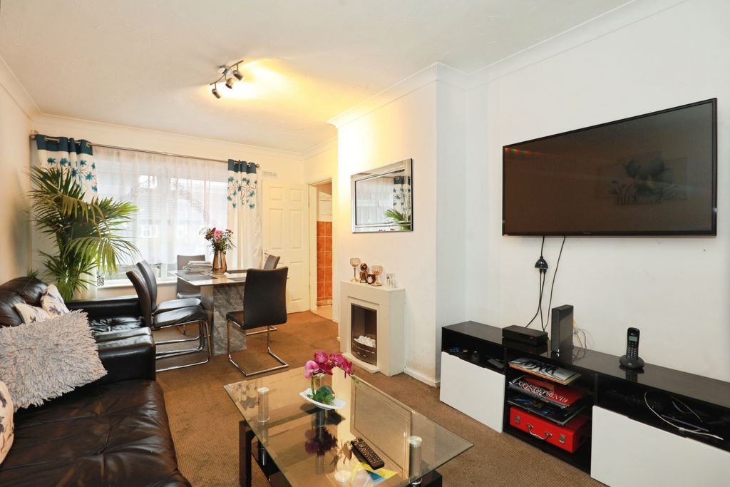 Property photo 2 of 15