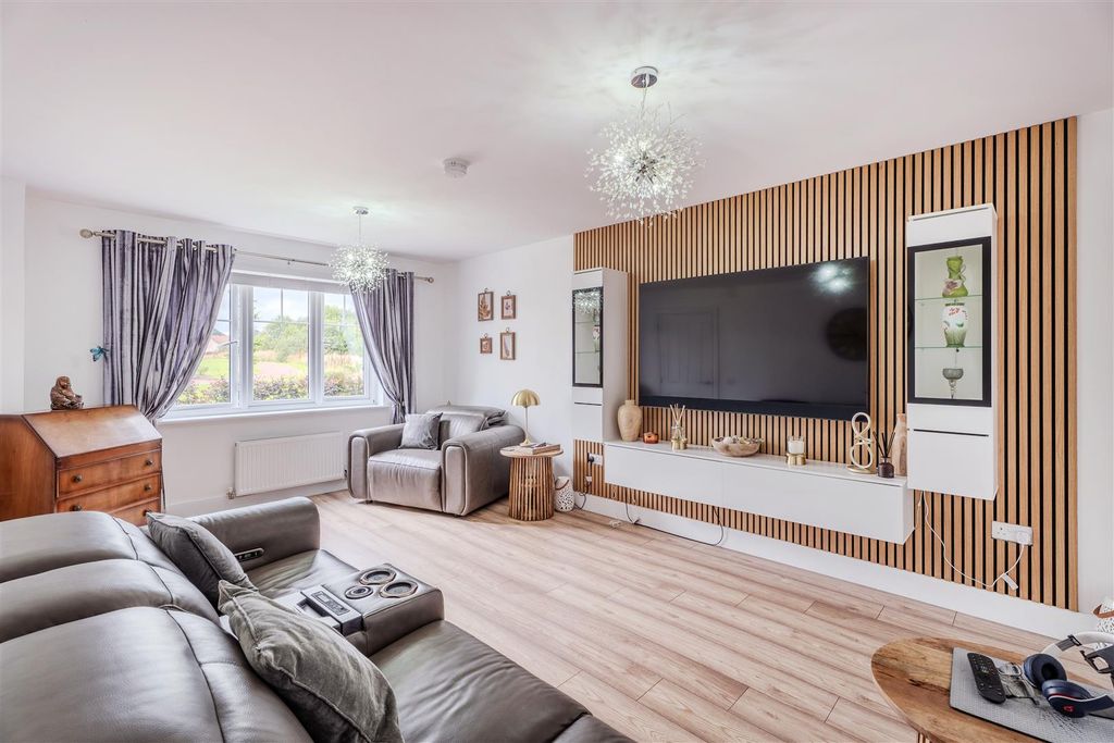 Property photo 2 of 35 10Briestonhill-27.Jpg