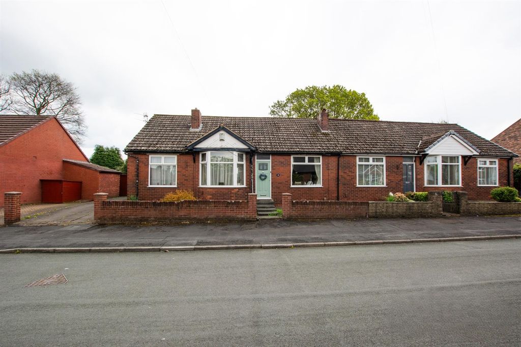 Property photo 1 of 18 Front.Jpg