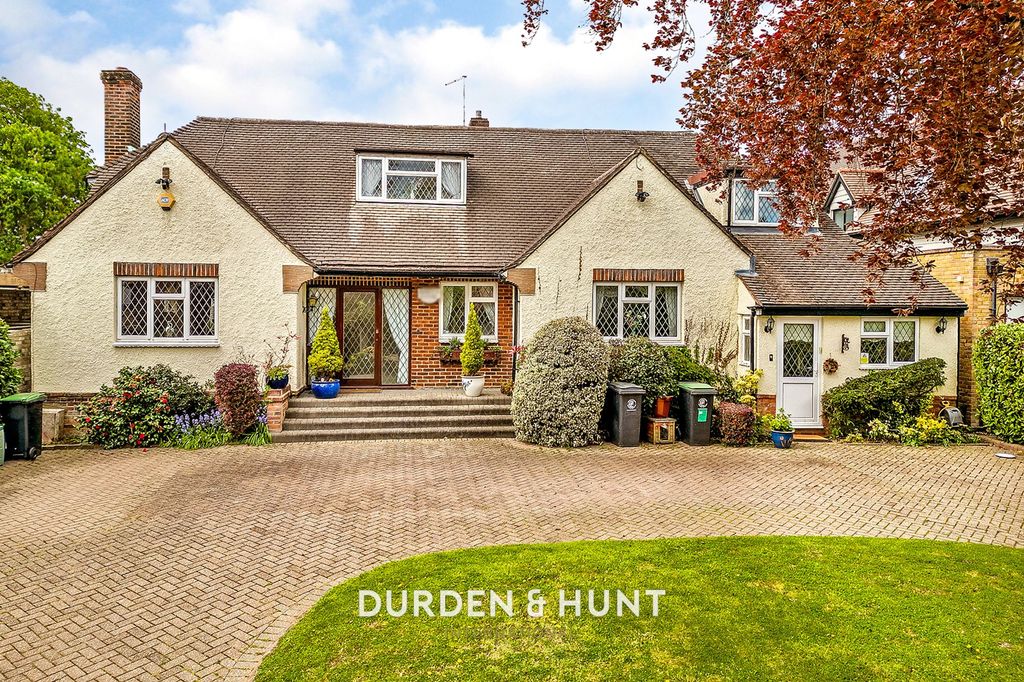 Property photo 1 of 37