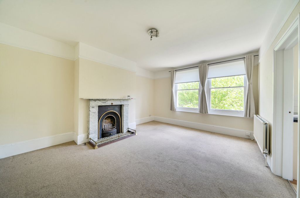Property photo 2 of 12 1457895-1-69Fb6Af...