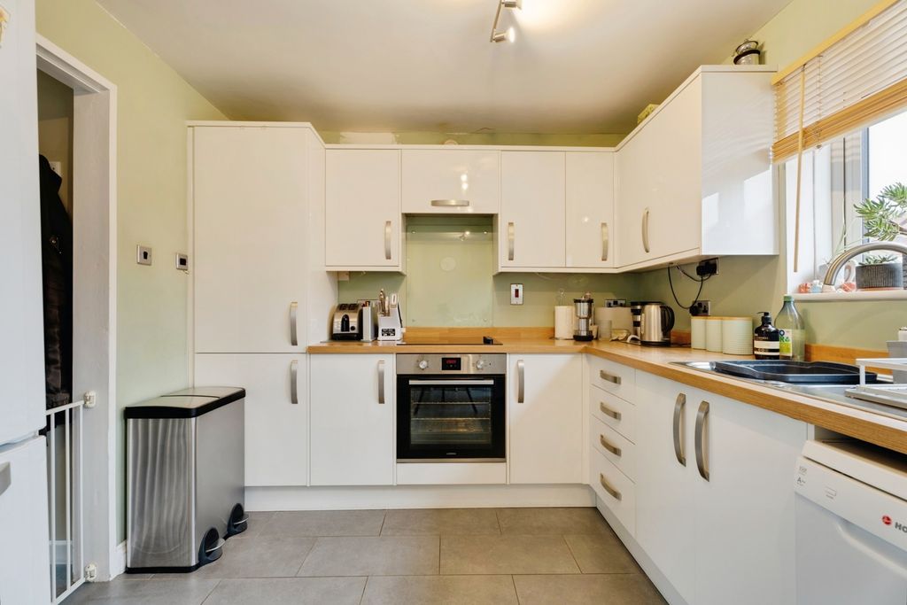 Property photo 3 of 17 Pbox-Img.Jpg