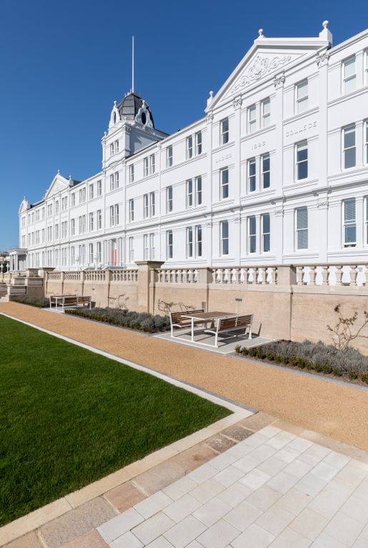 Property photo 3 of 20