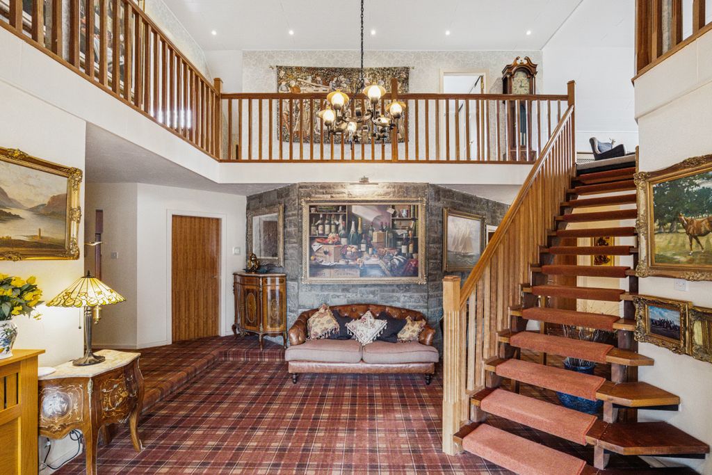 Property photo 2 of 69