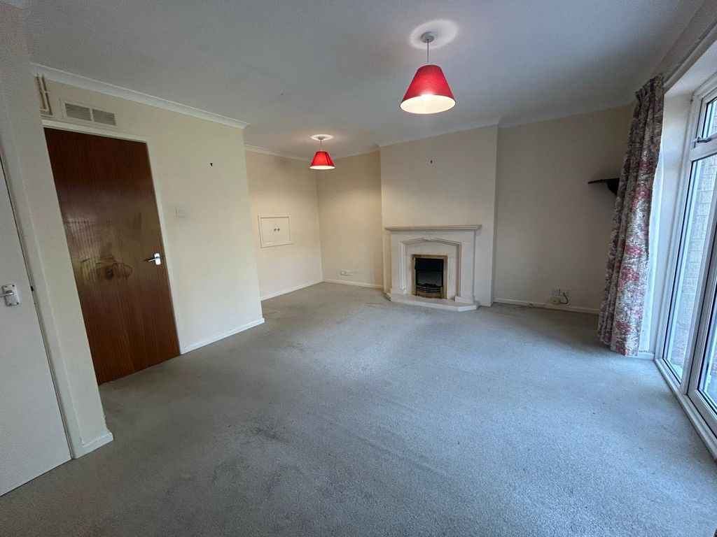 Property photo 3 of 13 Photograph