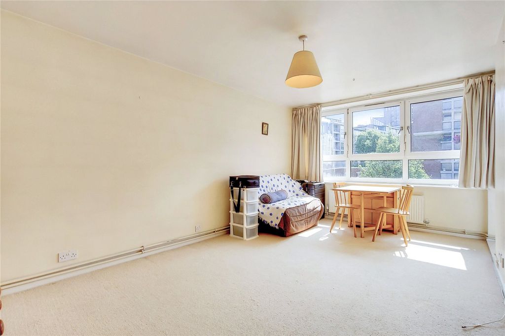 Property photo 2 of 10 Reception Room