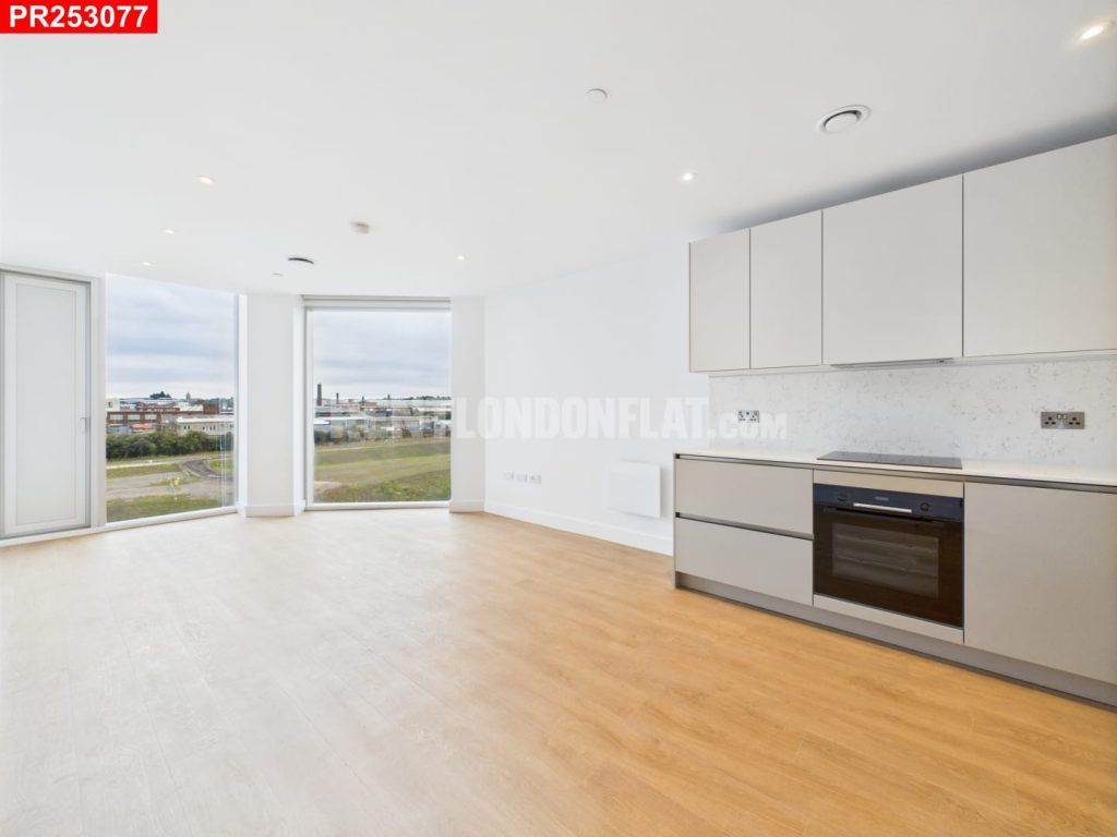 Property photo 2 of 11