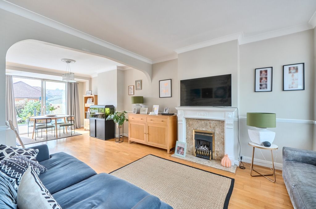 Property photo 1 of 13 1477415 (10)