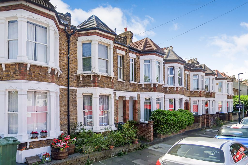 Property photo 2 of 13 42 Tuskar Street, Greenwich, London Se10 9Ur