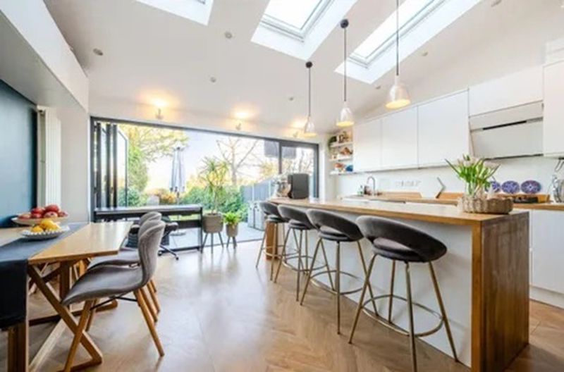 Property photo 2 of 16 Photo 11